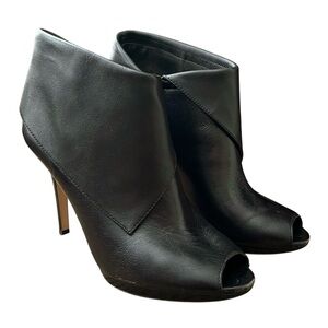 Michael Kors Kendra Peep Toe Bootie Heels Women's Size 8M Black Leather Side Zip